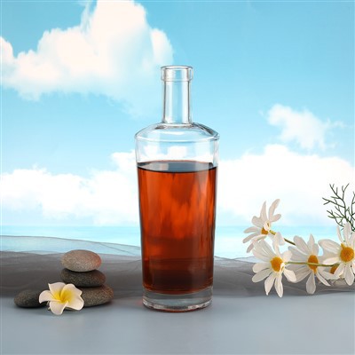 Fliexken tal-Ħġieġ Ċar Għall Vodka